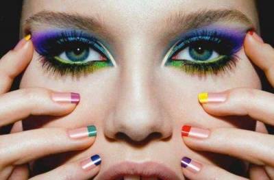 Maquiagem com as cores do Brasil