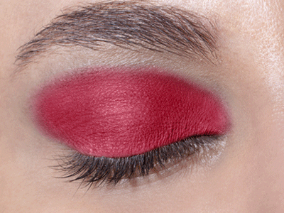 Ideias para maquiagem com sombra vermelha